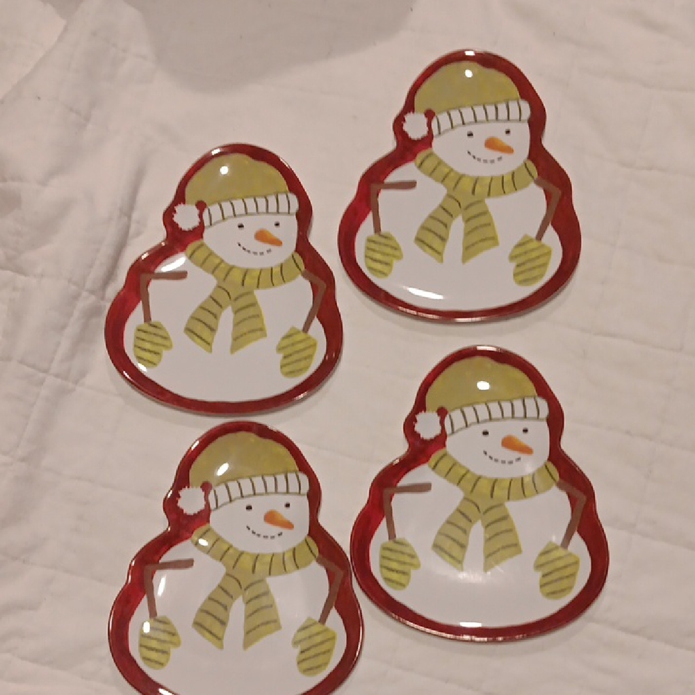 Pottery Barn Kids Festive Snowman Plate Set - Red, Green, White